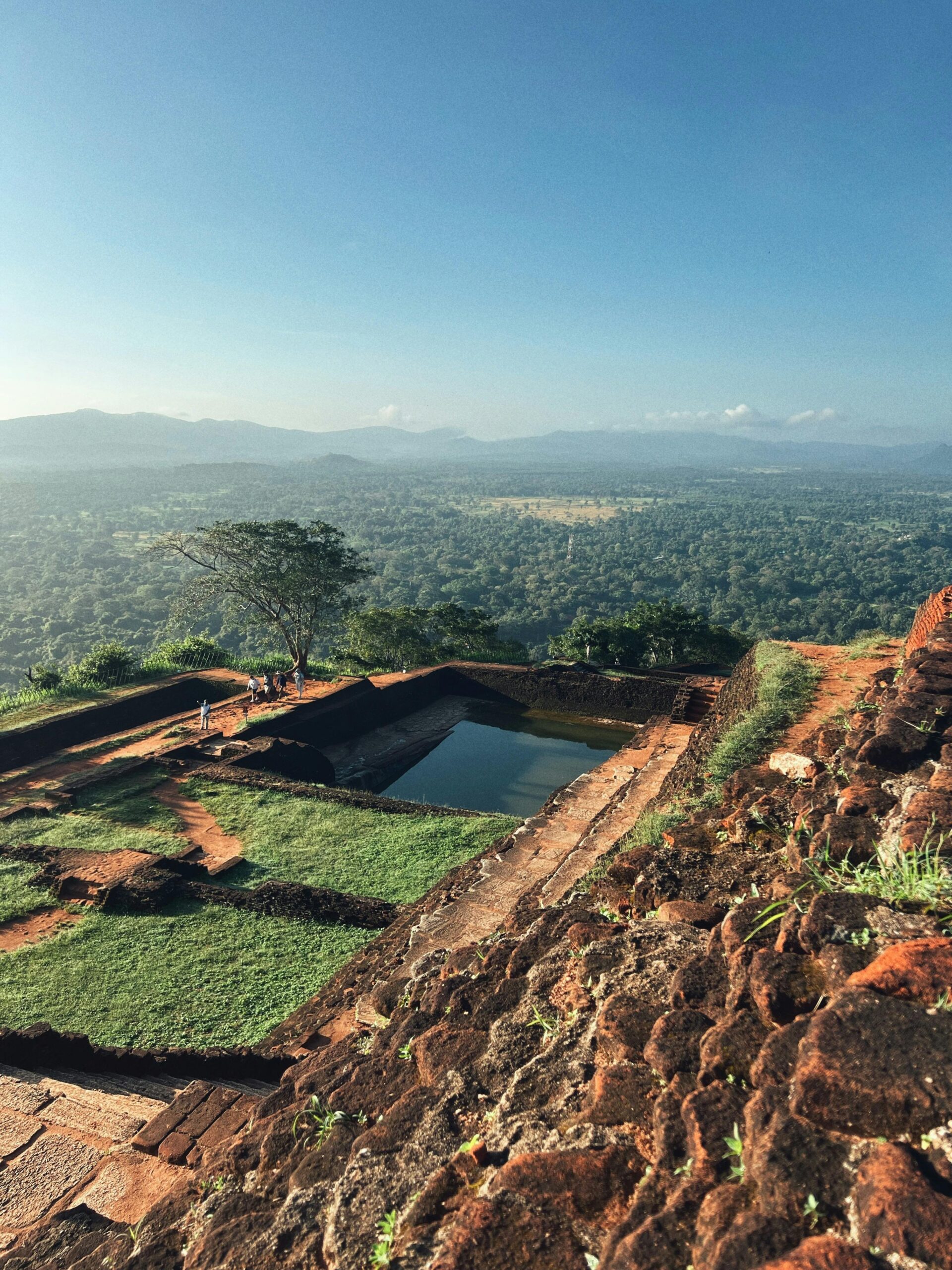 Lion Rock Ceylon Tours service — Sigiriya cultural tour, airport transfer, and safari adventure for foreign travelers